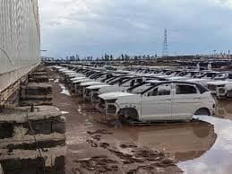 استفاده از خدمات حمل و نقل خودرو