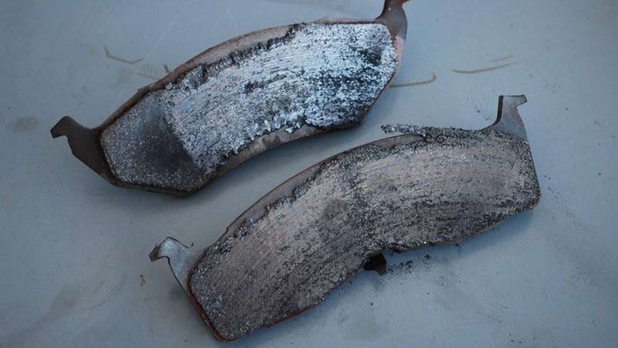 شیشه کردن لنت ترمز